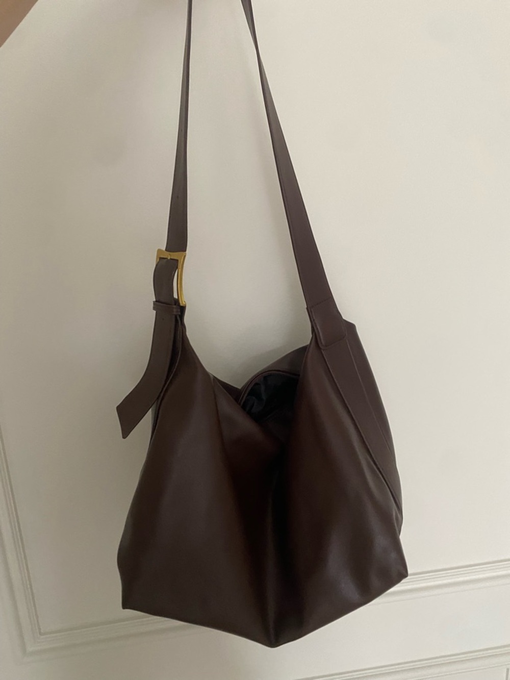 Princess Polly Dark Brown Faux Leather Shoulder Hobo with Gold Buckle - Picture 2 of 3